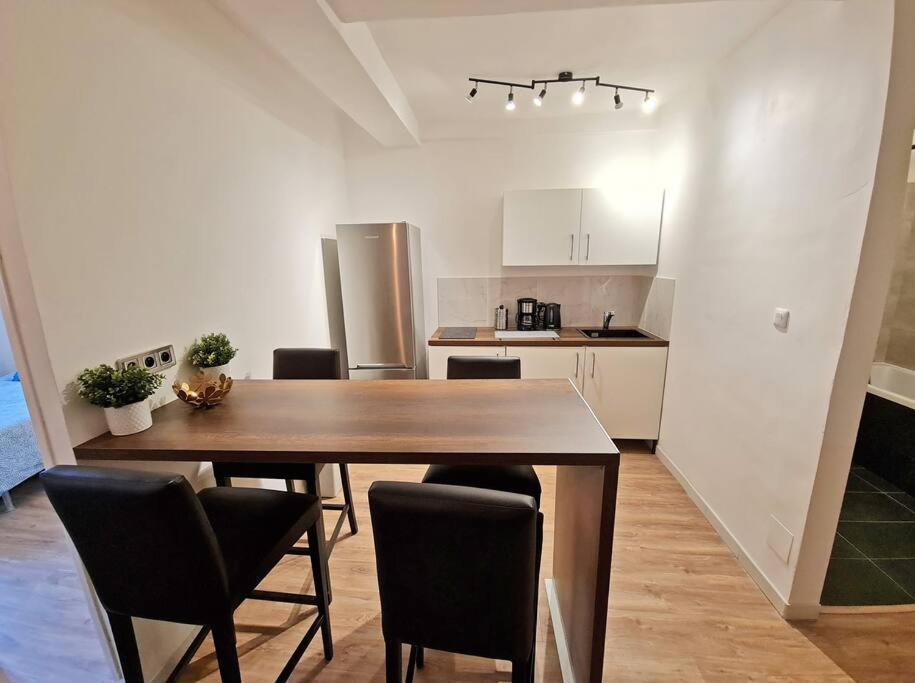 Gregbnb - T2 Design 43M2 - Toulon Est - Wifi Fibre - N2 Exteriér fotografie